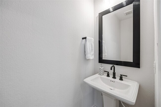 Building Photo - 15126 Boisterous Wy