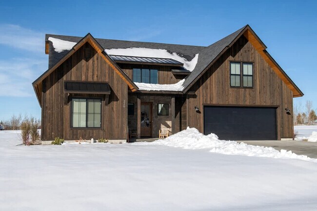 Building Photo - 326 Royal Elk Cir