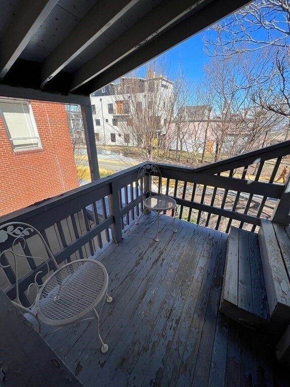 Building Photo - 12 Alpine St