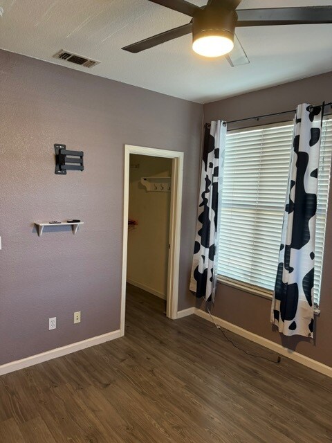 Building Photo - 508 Lassen Way