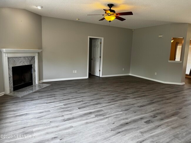 Building Photo - 16255 Shellcracker Rd
