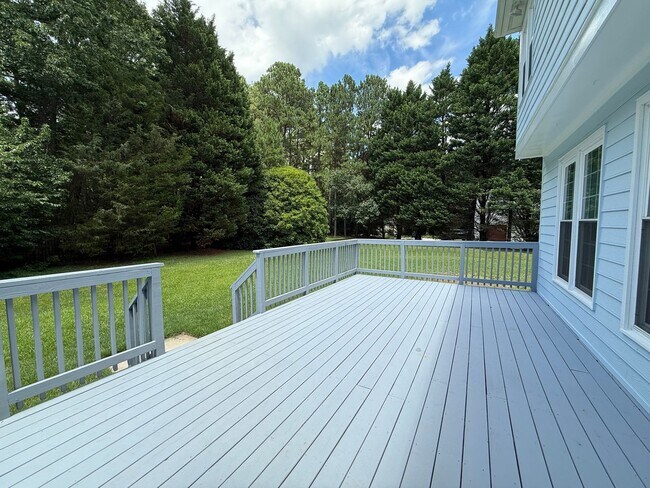 Building Photo - Luxurious 5BD, 4.5BA North Raleigh Home wi...