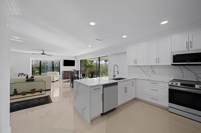 Building Photo - 13321 Polo Club Rd
