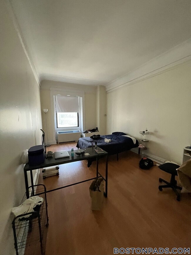 Building Photo - 62 Boylston St