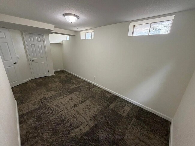 Building Photo - 3131 Ave A