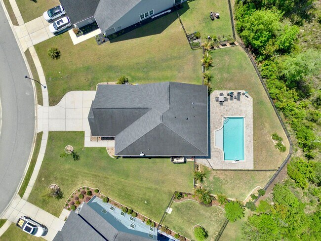 Building Photo - Savannah Quarters!