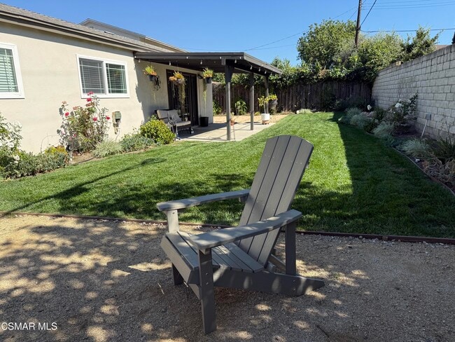 Building Photo - 382 Aristotle St