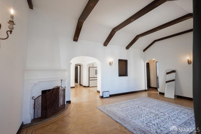 Building Photo - 212 Tocoloma Ave