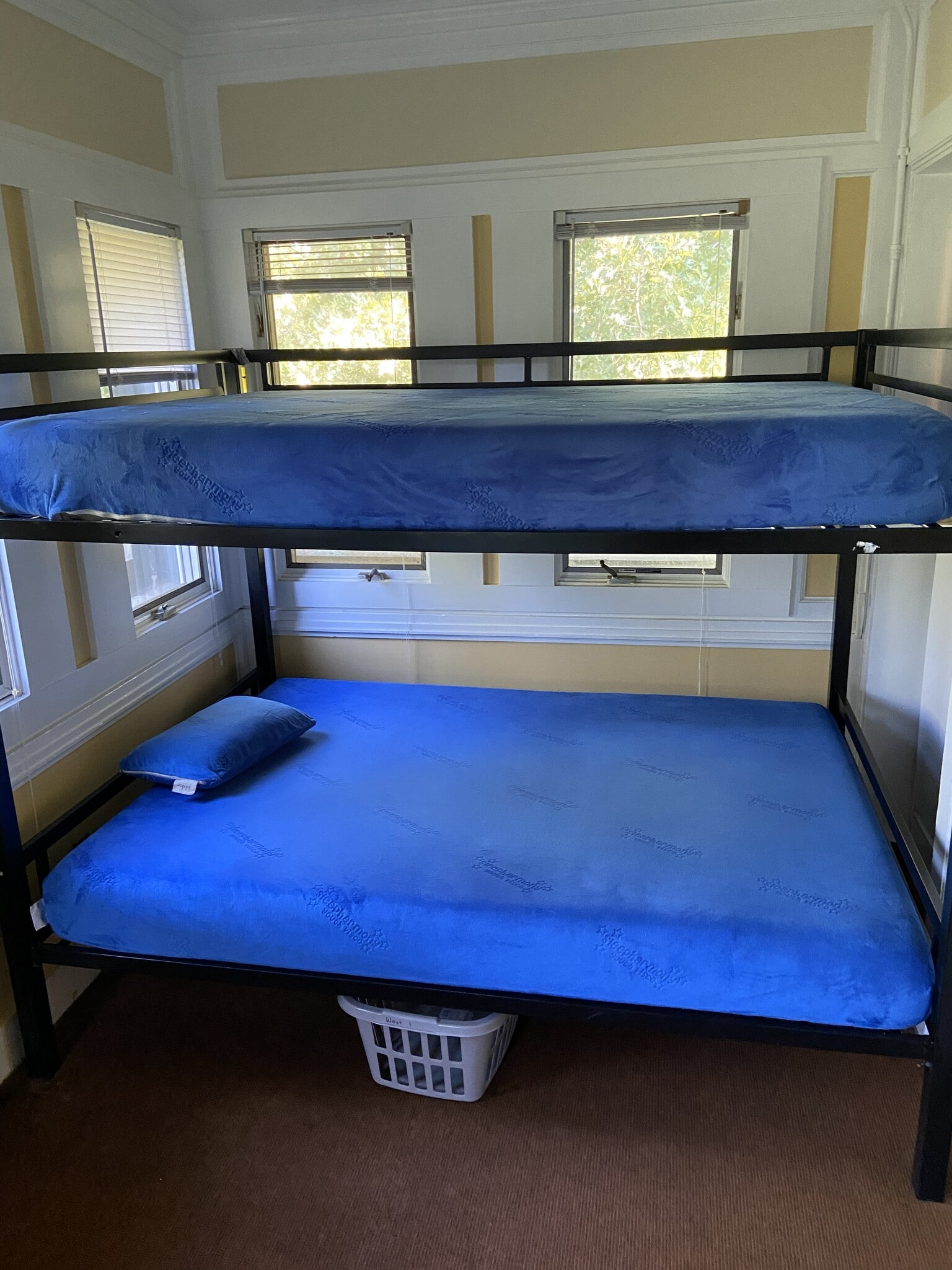 Building Photo - 106 N Prospect Ave