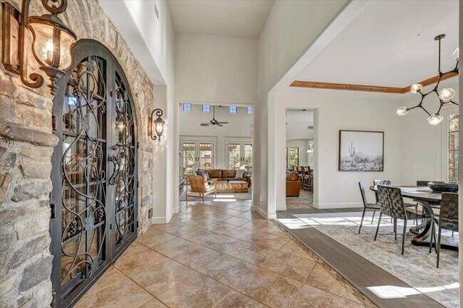 Building Photo - 17581 N 95th St