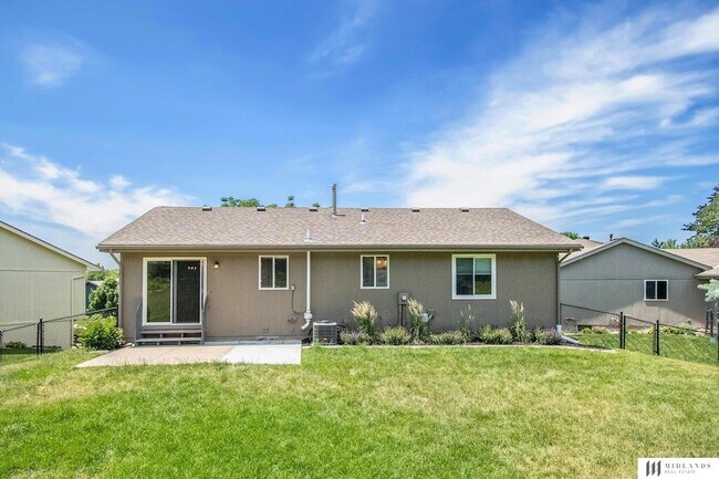 Building Photo - 3408 Sheridan Cir