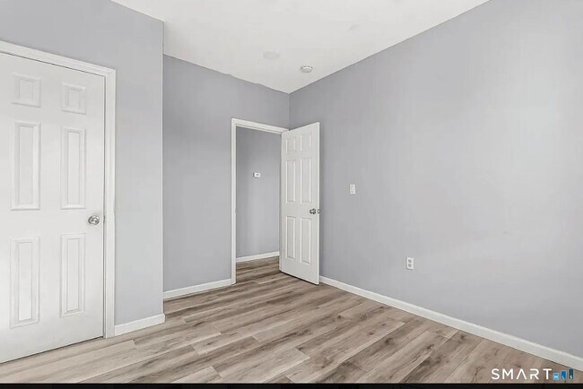 Building Photo - 1220 Pembroke St