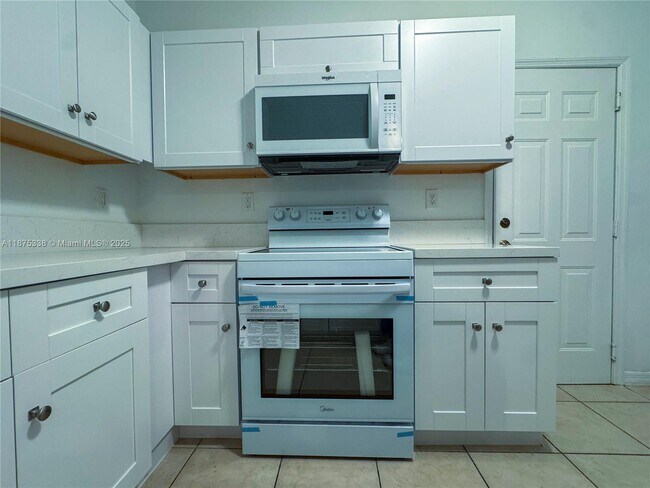 Building Photo - 13864 SW 273rd Terrace