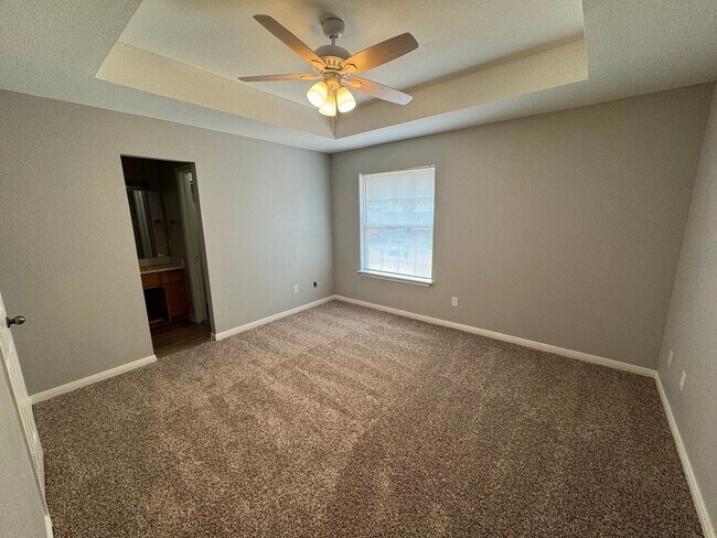 Building Photo - 10237 Hyacinth Ln
