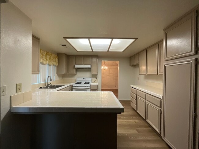 Building Photo - West Lancaster Home in a cul-de-sac