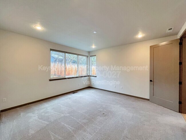 Building Photo - 2640 W Neff St