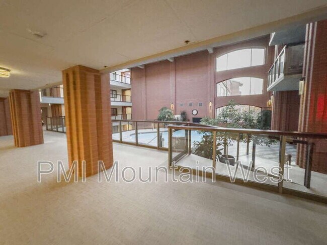 Building Photo - 171 E 3rd Ave