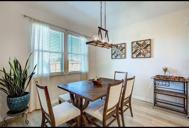 Building Photo - 4055 Ellinger Dr