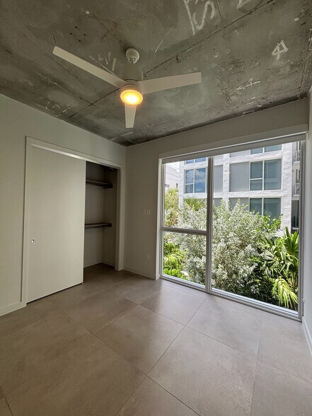 Building Photo - 113 NW 24th St