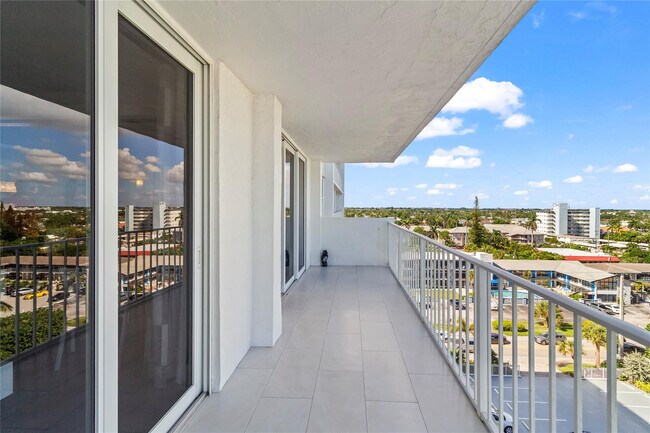 Building Photo - 800 SE 20th Ave