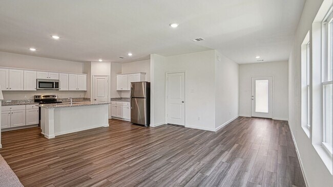 Building Photo - 6088 Mojave Dr