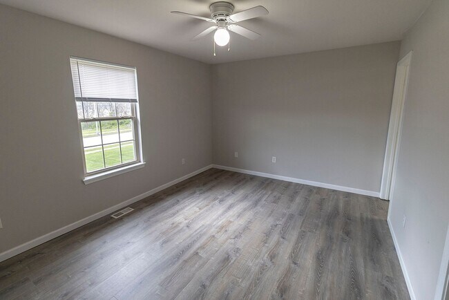 Building Photo - 5305-5307 Currituck Ln