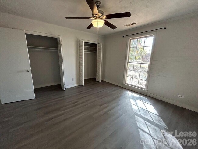 Building Photo - 3312 Circles End Cir