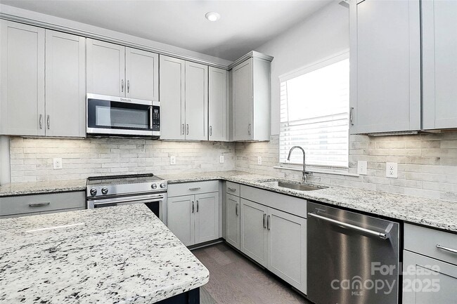 Building Photo - 3726 Sky Haven Dr