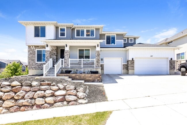 Building Photo - 5 Bedroom/4 Bathroom House in Lehi