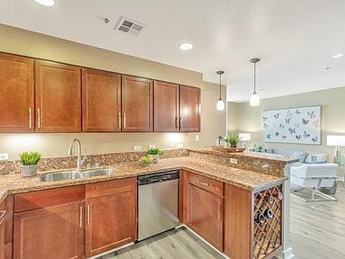 Building Photo - 125 Patterson St