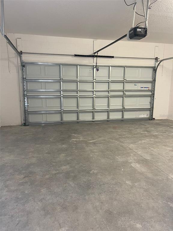 Building Photo - 1260 Stockwell Ave