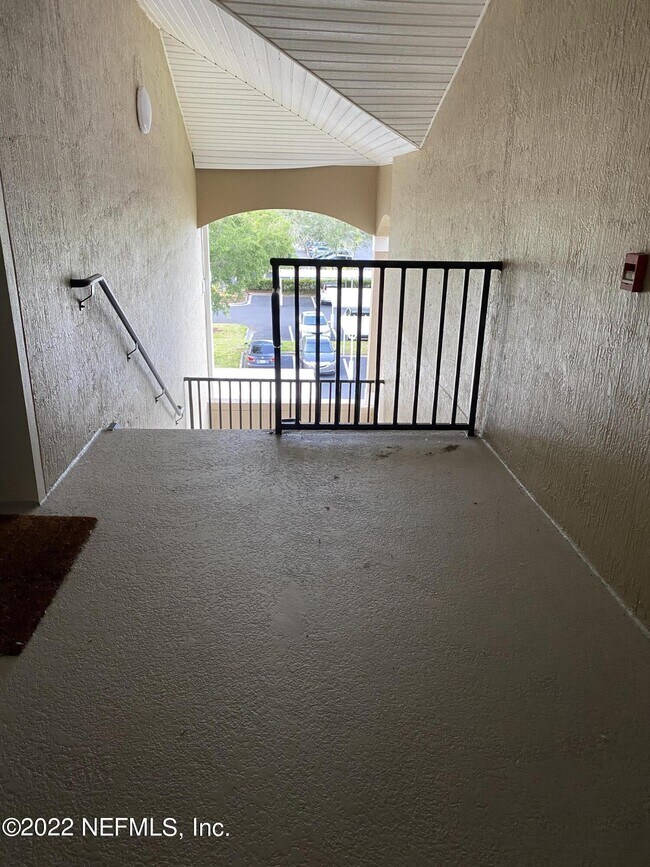 Building Photo - 7990 Baymeadows Rd