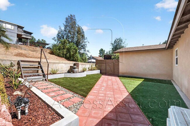 Building Photo - 23963 Lodge Dr
