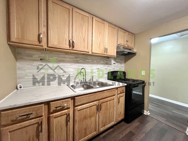 Building Photo - 2304 Ervin St