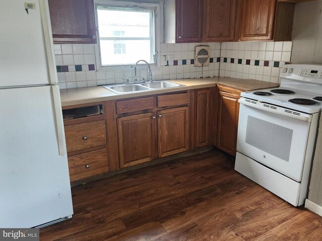 Building Photo - 110 Kiln Dr