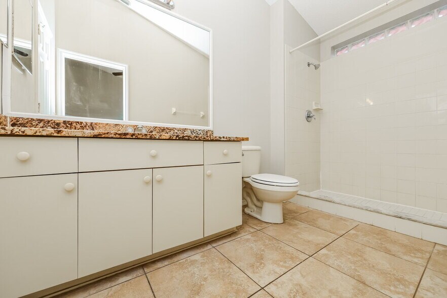 Building Photo - 22446 Crows Nest Ct