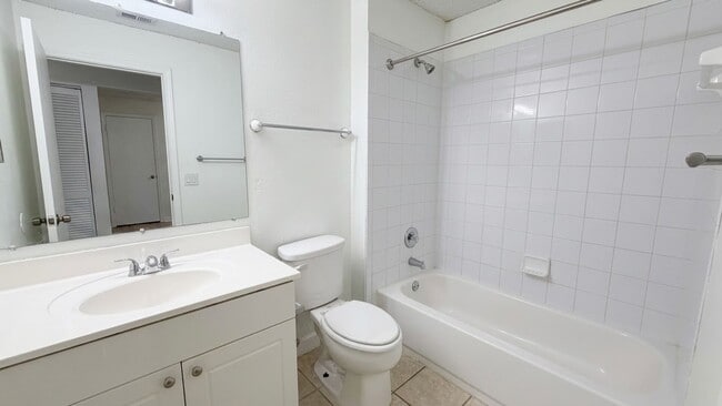 Building Photo - Baymeadows 2-Bedroom Condo with Water Views & Screened Patio
