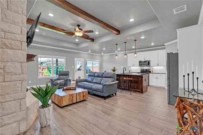Building Photo - 8508 Glade Dr