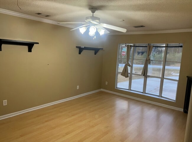 Building Photo - 1802 Marion Dr