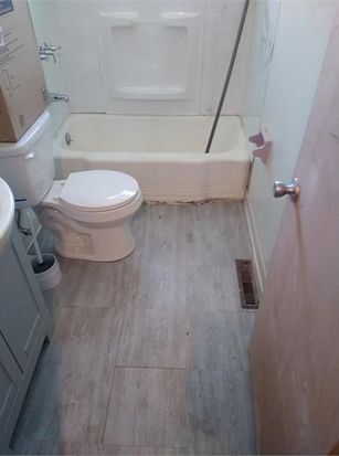 Bathroom - 2349 Linden Ave