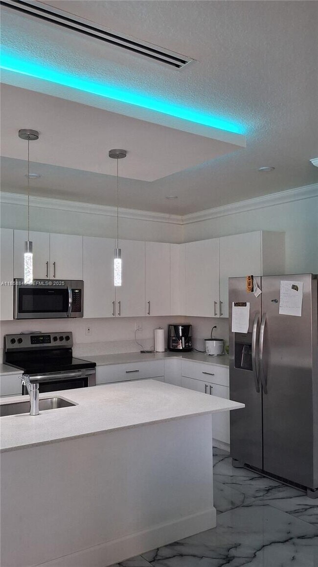 Building Photo - 26410 SW 148th Ct