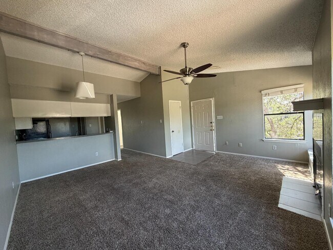 Building Photo - 5305 Indio Cove