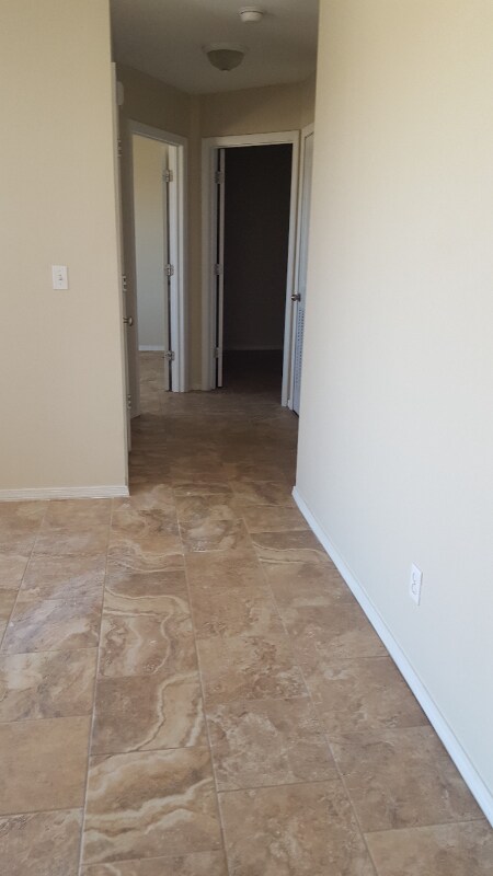 Building Photo - 9356 S 430 Rd