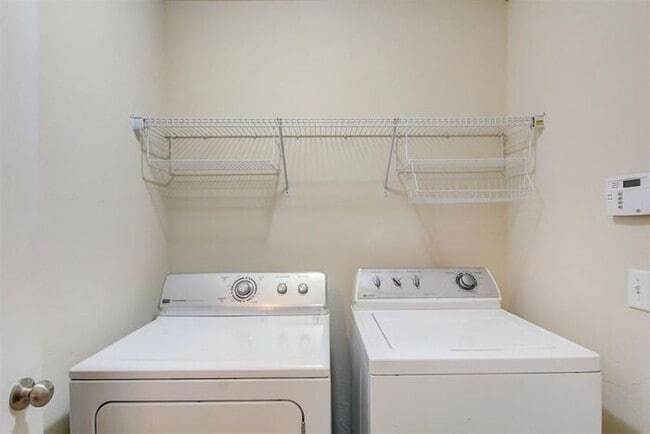 Building Photo - Amazing 3bed 2 Bath 2 Car Garage in Marble Leaf Addn Edmond OK