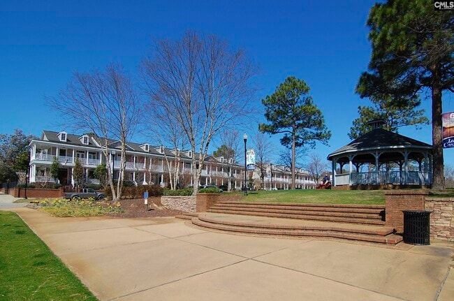 Building Photo - 825 Hidden Point Dr