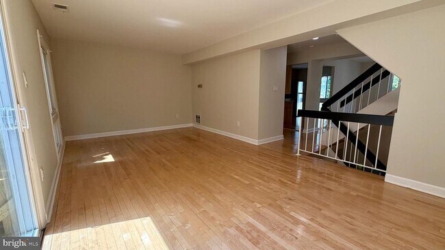 Building Photo - 9506 Miranda Ct