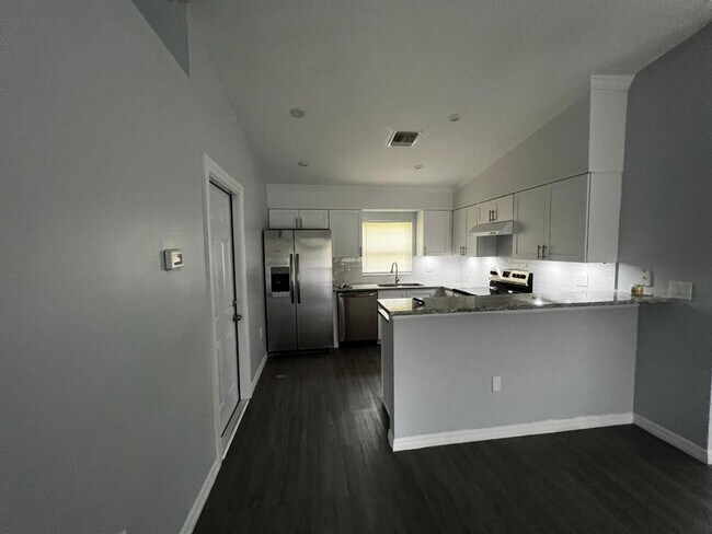 Building Photo - 4879 30th St SW