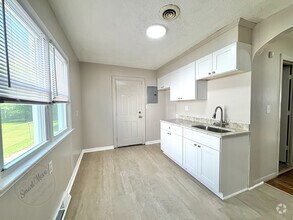 Building Photo - 13312 Sherman Ave