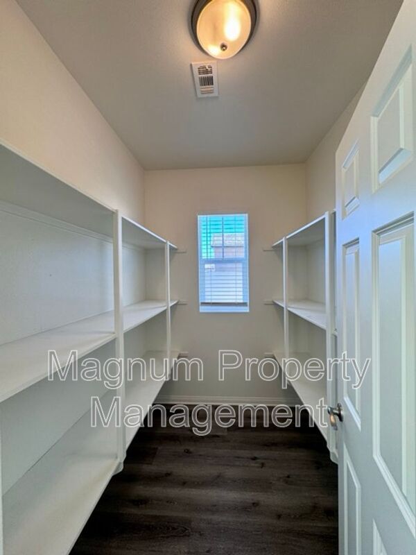 Building Photo - 30197 Slate St