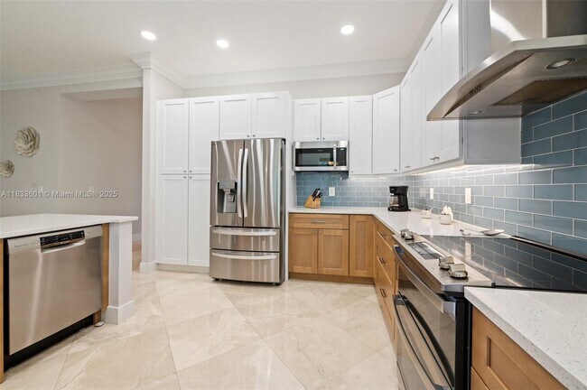 Building Photo - 8186 Fiera Ridge Dr
